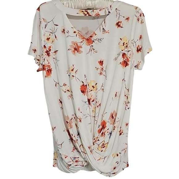 Maurices Tops - Maurices White Floral‎ Top Twist Bottom V-Neck Blouse Size M EUC